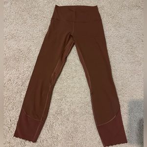 NWOT! Lululemon Scallop Aligns